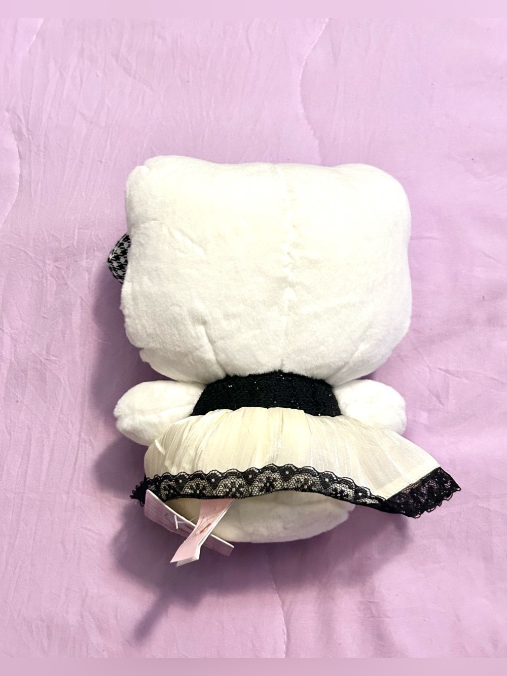 Hello Kitty Plush - Picture 2 of 5